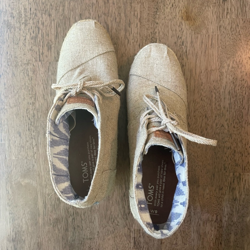 TOMS Espadrille Wedge Booties- Like New
